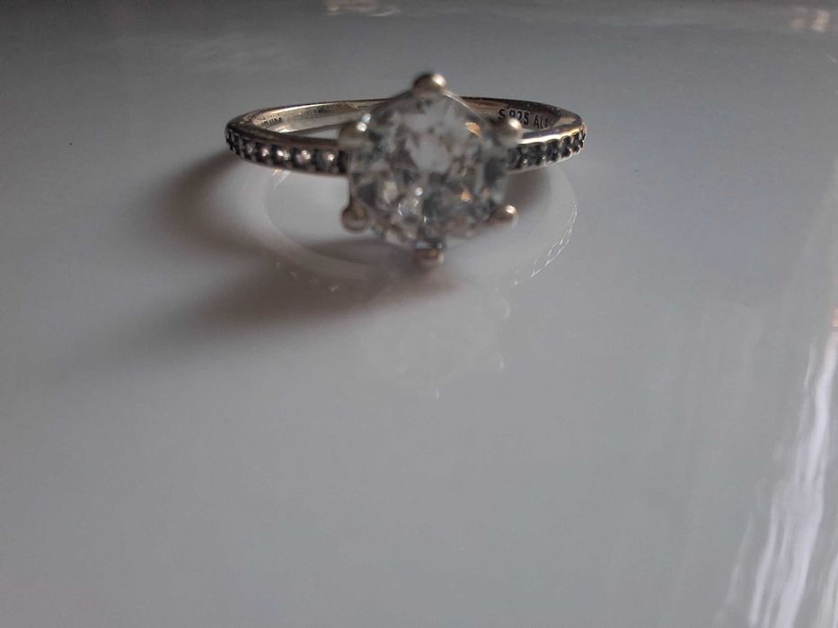 Каблучка Pandora