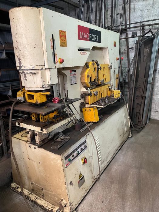 Vende-se maquinas e ferramentas