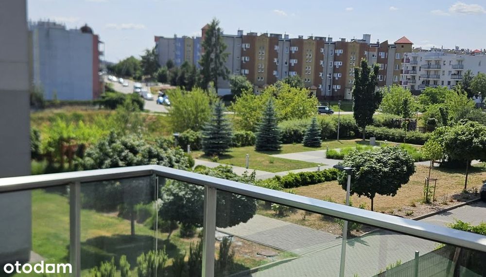 Nowoczesne, w pełni umeblowane mieszkanie z klimatyzacją