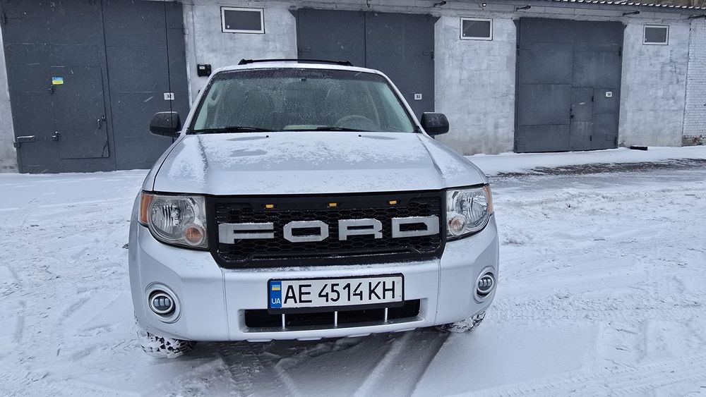 Продам Ford Escape 2010
