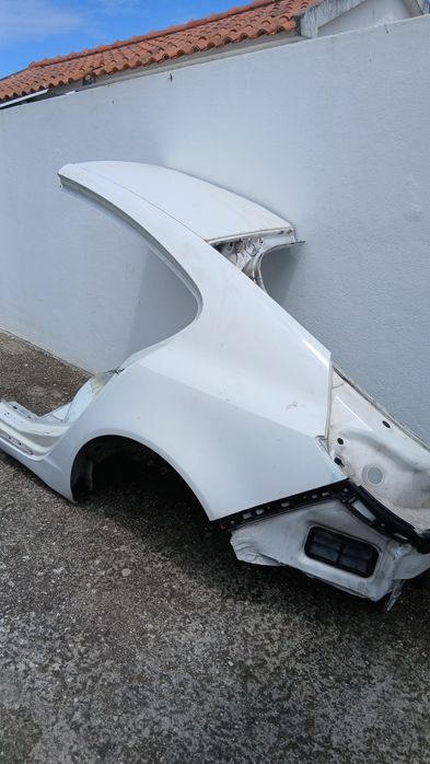 Ilharga Esquerda Opel Insignia Hatchback (5 portas) - 2013
