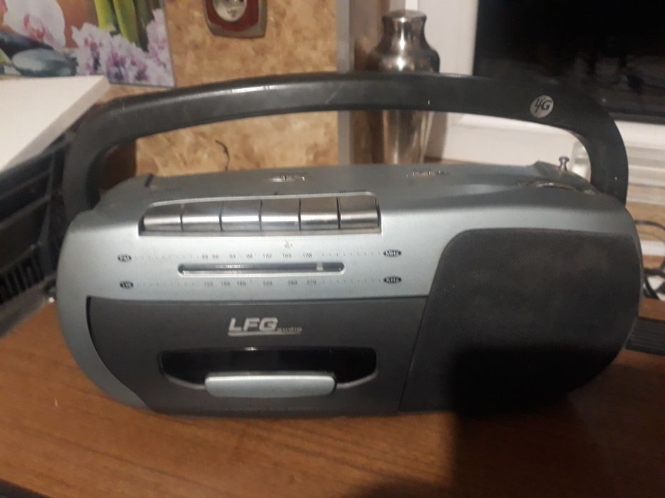 radiomagnetofon  LFG