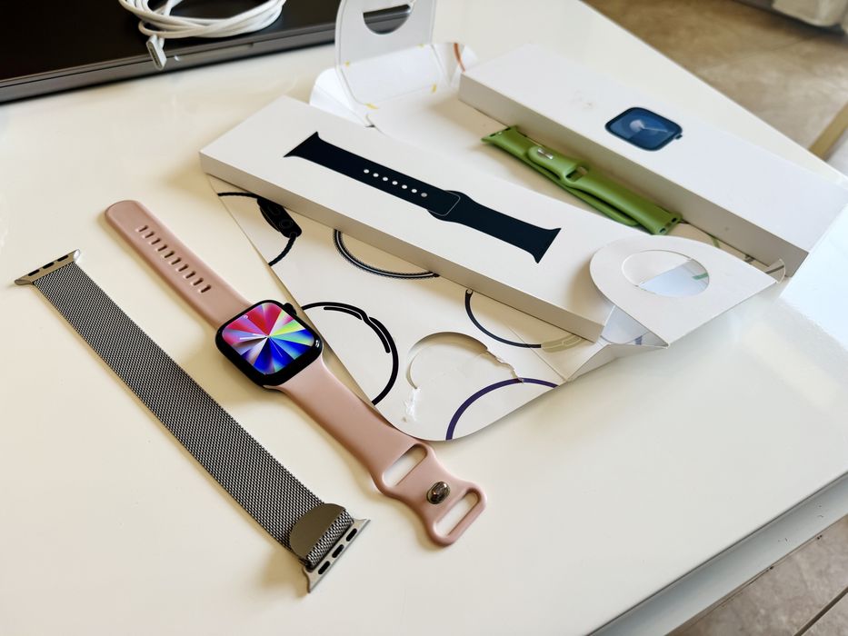 Vendo Apple Watch Serie 9, 41mm Azul Midnight com Extras e Capas