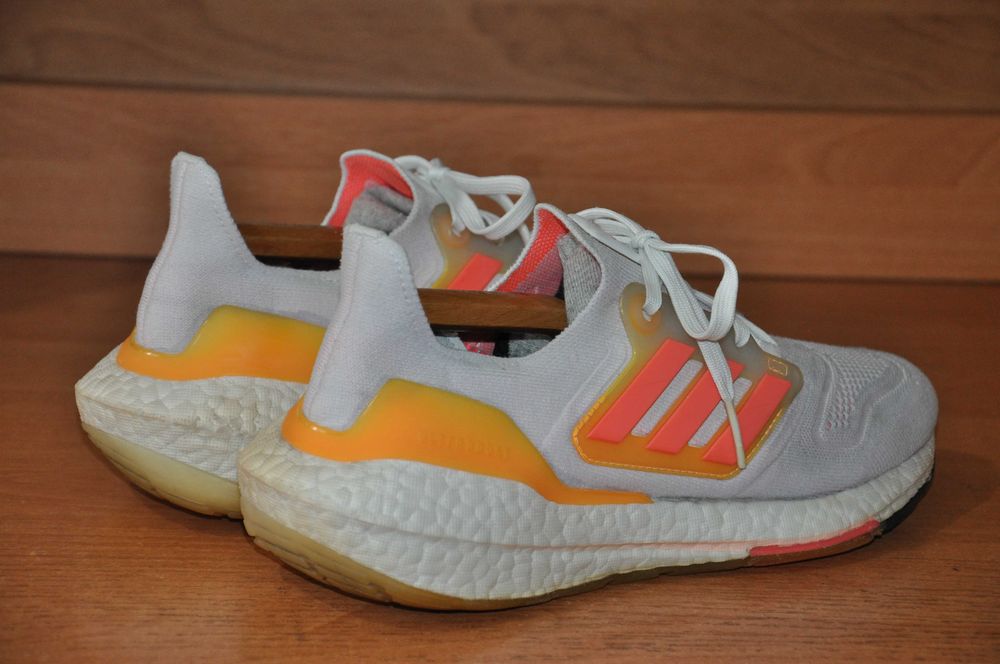 Кроссовки Adidas UltraBoost 22 salomon 41.5 \ 26 см