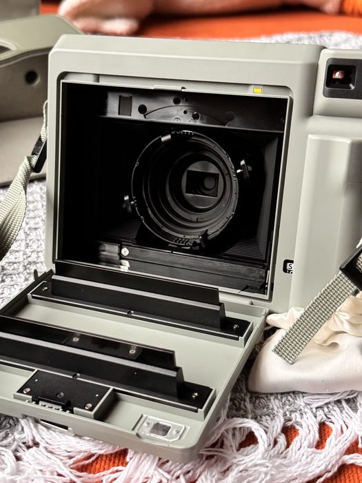 Фотоапарат миттєвого друку INSTAX WIDE 400 з чохлом