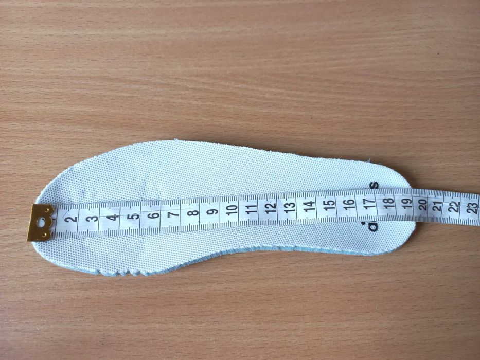 Кросівки Adidas 30 р. устілка 19 см.
