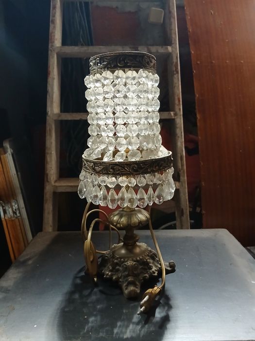 Cadeeiros de mesa de cabeceira