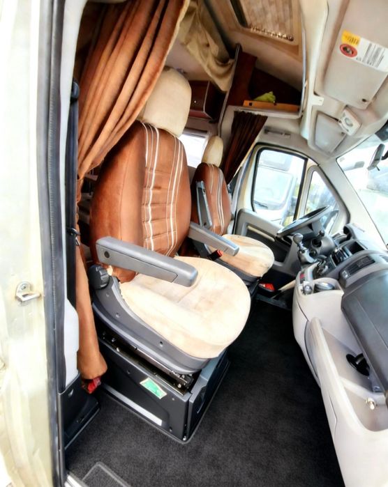 Autocaravana MC louis Cama central