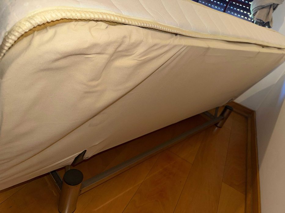Sofá-cama 190x90cm – confortável e funcional (com capa incluída)