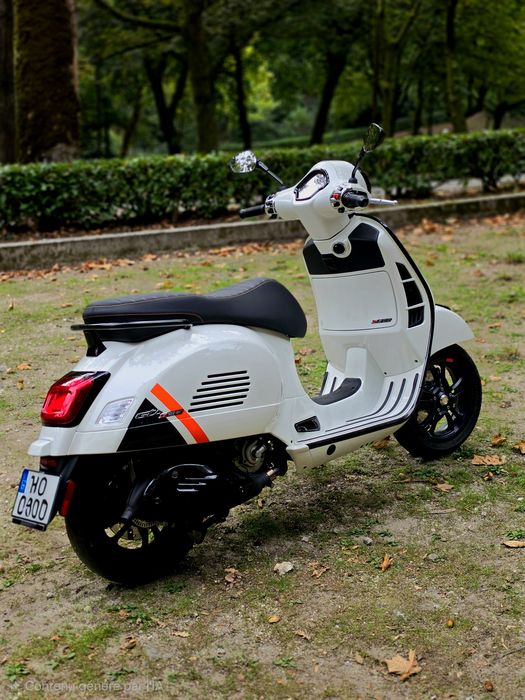 Vespa GTS Super Sport 300