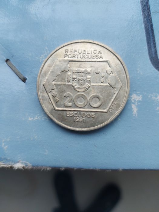 1 moeda portuguesa de 200 escudos de 1991 com
