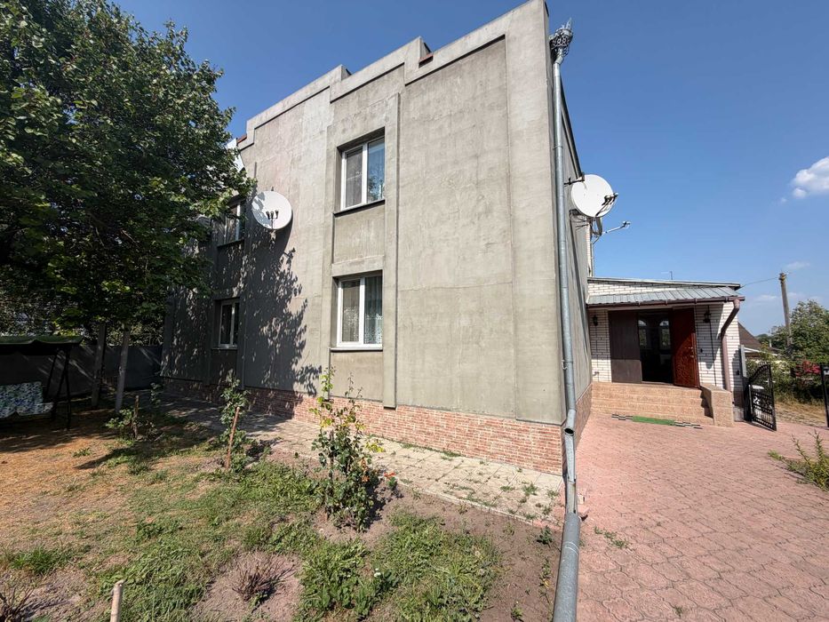 Продаж капітального будинку в м. Яготин