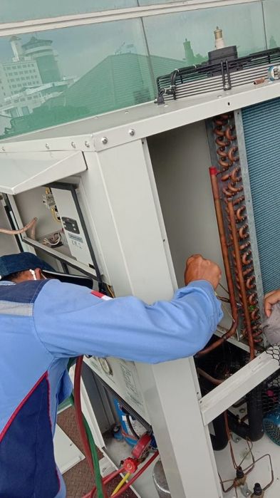 Монтаж холодильного обладнання.