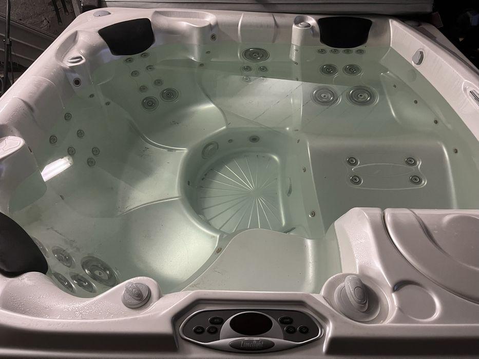 Jacuzzi ogrodowe Hotspring