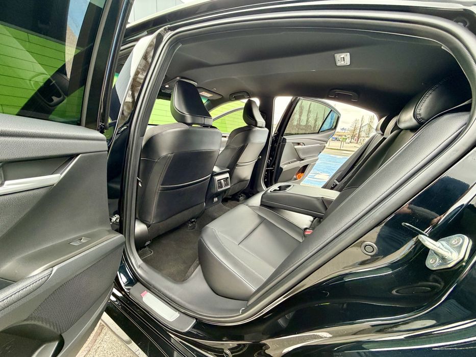 Toyota Camry Prestige Official 2024