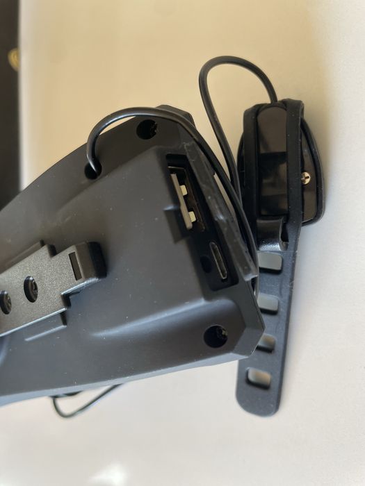 Lampa do roweru z uchwytem na telefon- nowa