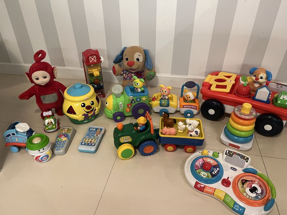 Zestaw zabawek dla maluszka