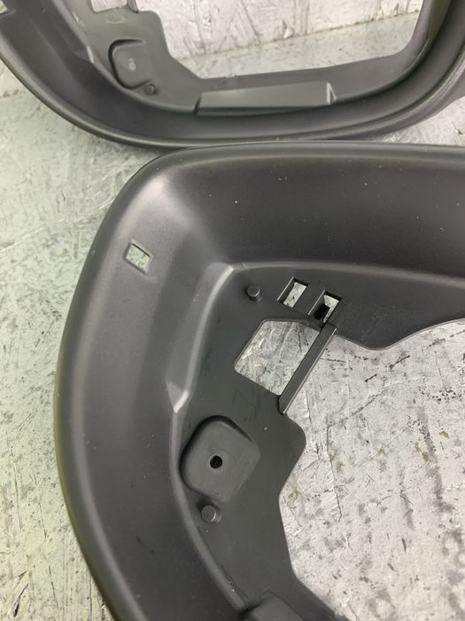 Рамка дзеркала Фольцваген Пассат Б7 / Джетта 6 / НМС 2 / ЦЦ капля