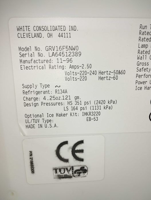 Frigorífico combinado grande em bom estado