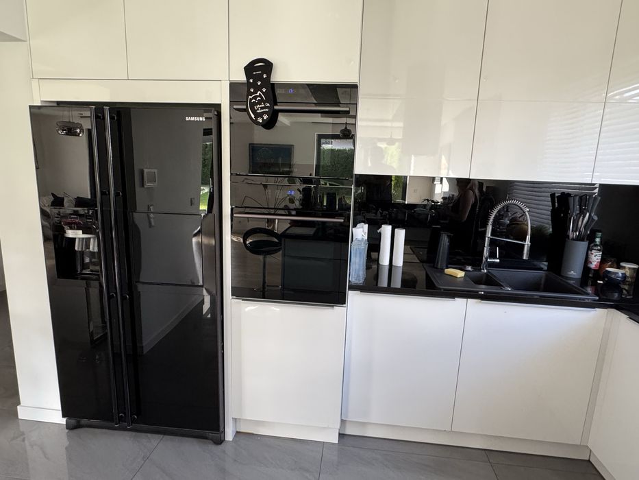 Lodówka Samsung Side by Side jak nowa czarne szkło