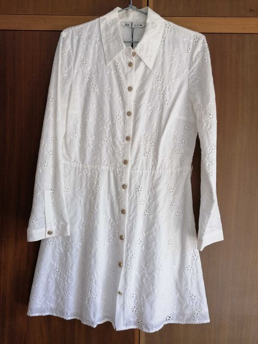 Vestido branco Zara bordado