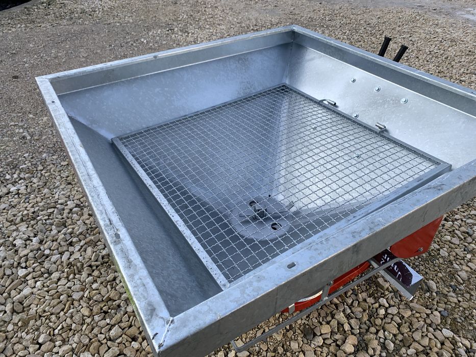 Rozsiewacz nawozów nawozu siewka siewnik ABRA MAXI 1200l STRUMYK RAUCH