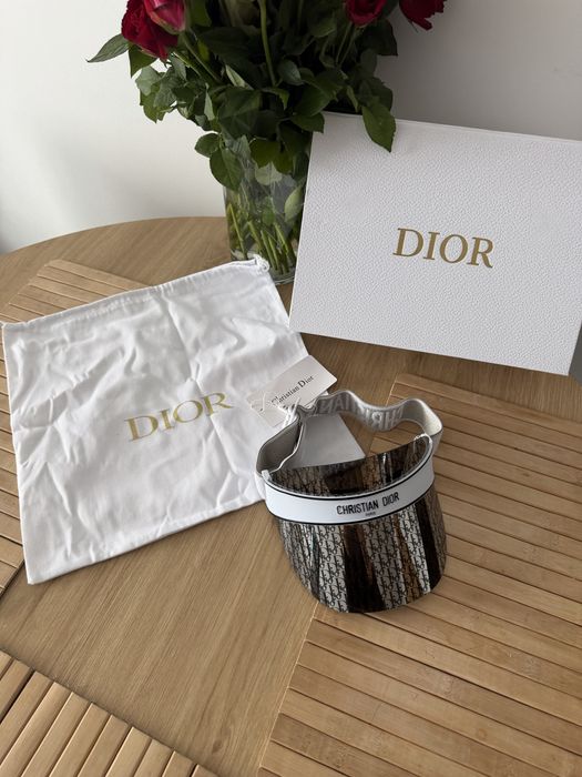 Daszek Christian Dior Czapka CD Dior