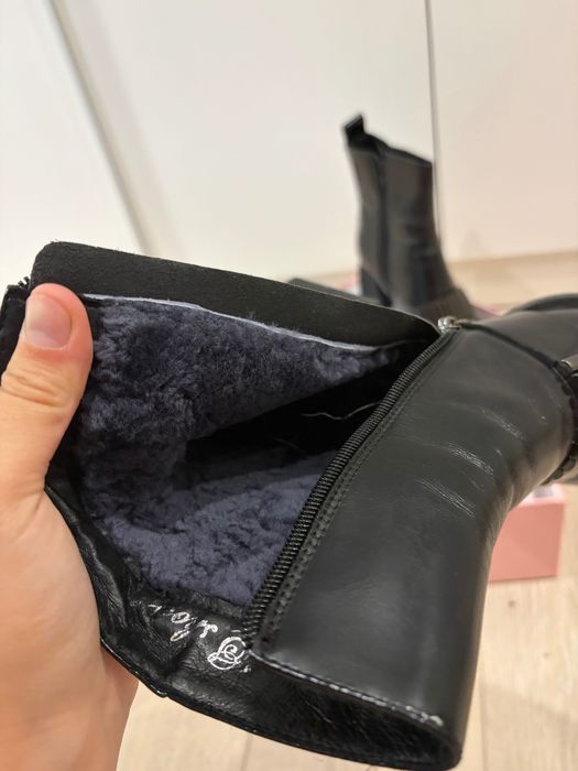 Продам взуття сапожки в ідеальному стані