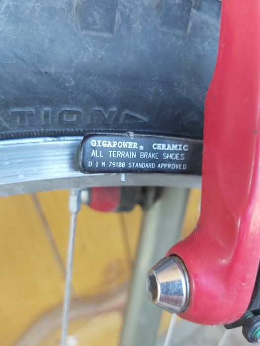 REZERWACJA. Rower Arrow koła 26 crossowy