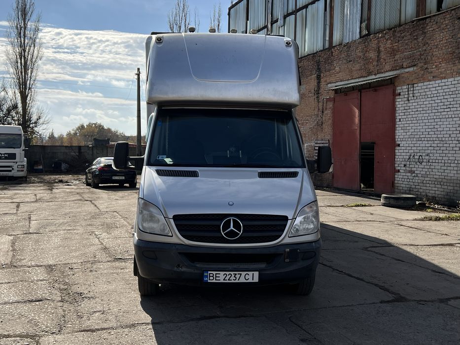 Mercedes-Benz  Sprinter