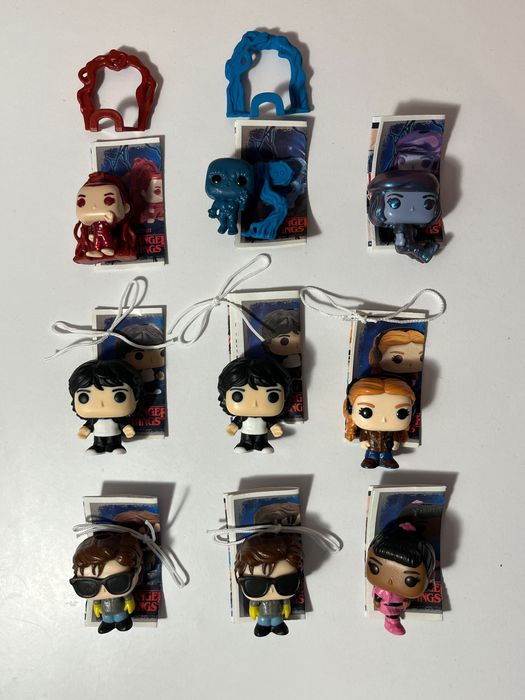 Фігурки kinder joy «Stranger things »