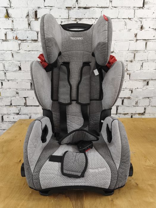 Дитяче крісло Recaro
