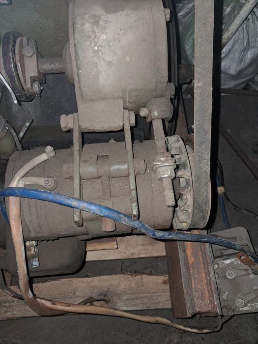 Rozrusznik pradnica pompa wryski silnik s322