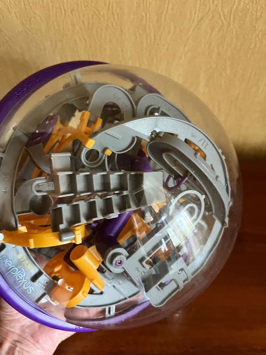 Лабіринт-головоломка Perplexus Epic від Spin Master.