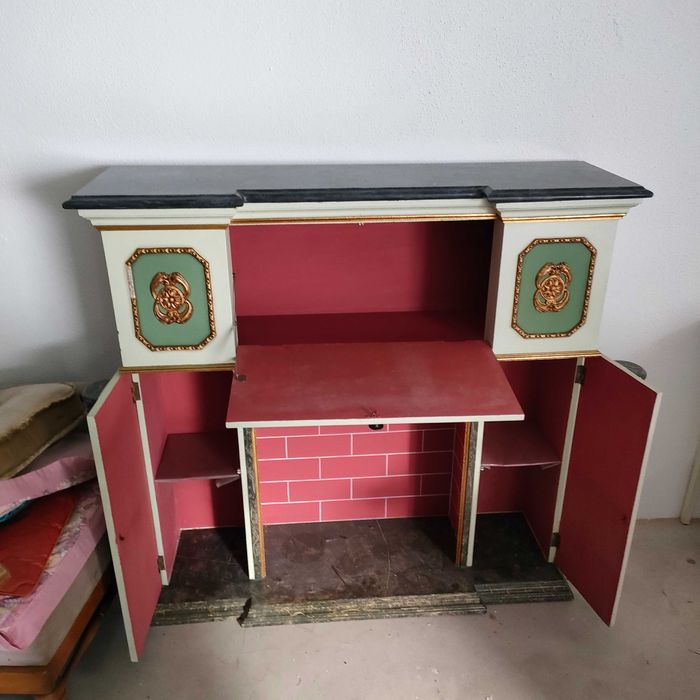 Comoda bar antiga, Kitsch DESOCUPAR