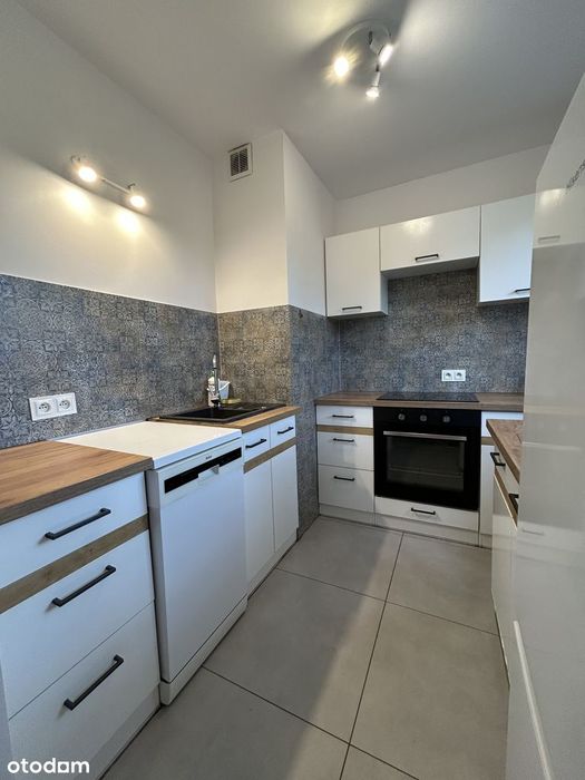 Mieszkanie 2 pokoje 46m2 gotowe do zamieszkania blok balkon 2 piętro