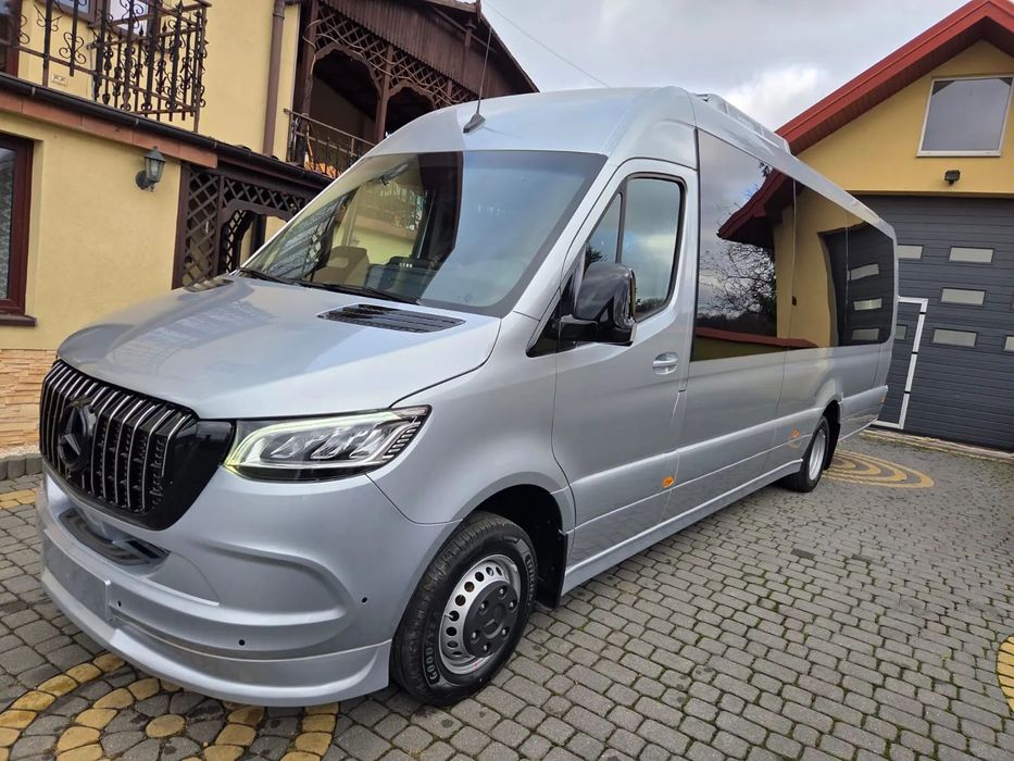 Mercedes-Benz Sprinter  Autobus na 24 miejsca