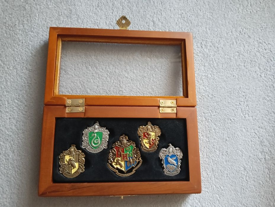 Przypinki Harry Potter - domy Hogwartu