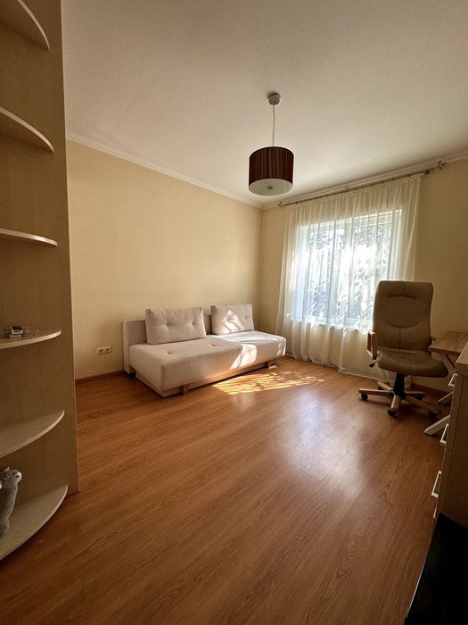 Продам Будинок 330м2 12 сот Романків поруч Сонячна Долина Ходосівка