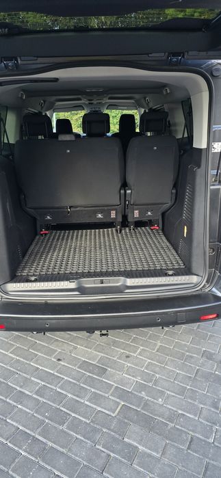 Wynajem Bus Opel  Zafira C Life (Vivaro)