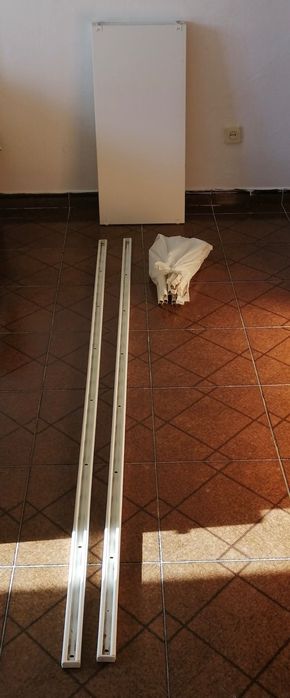 prateleiras algo do ikea, estado novo