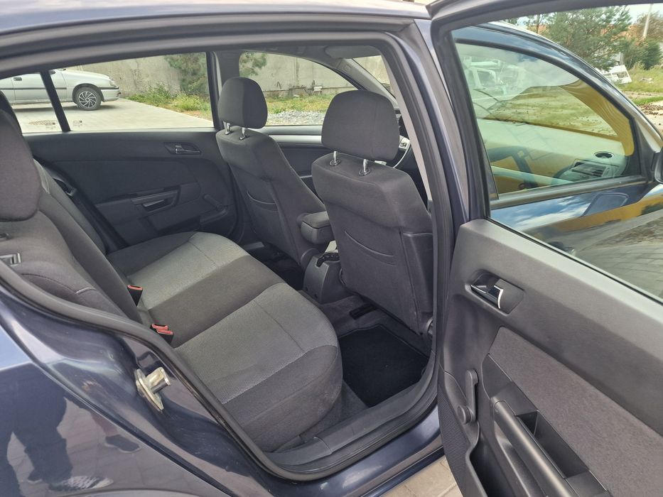 Opel Astra H 2009 рік