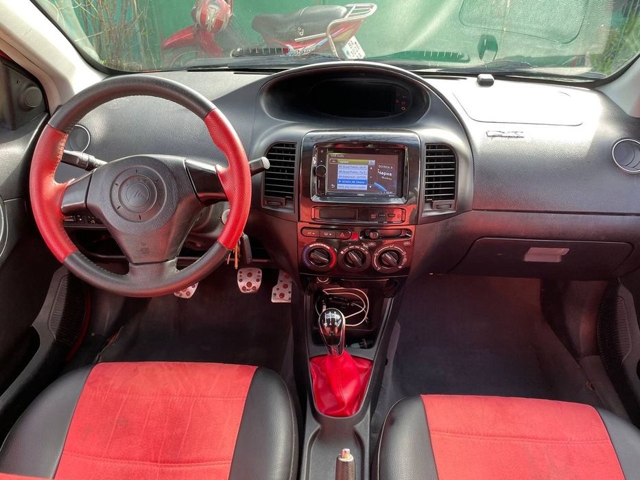 Джилі мк кросс 2013 року