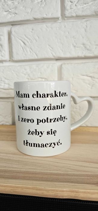Kubek z Uchem w Kształcie Serca – Mała Mi + Napis, Personalizowany