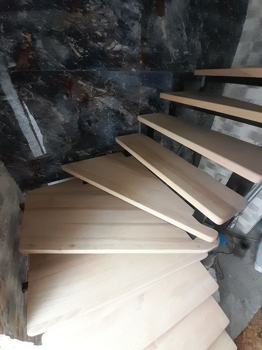 Schody na konstrukcje metalowe