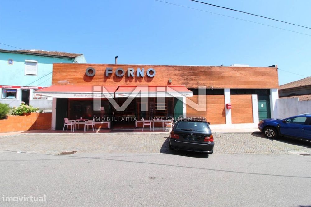 Padaria c/ fabrico e confeitaria  - Centro de Gondomar