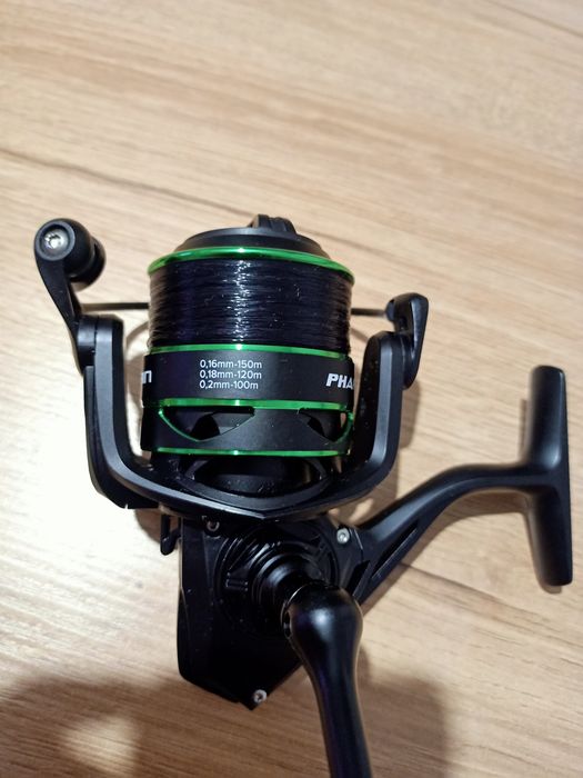 Kołowrotek Phantom 3000 spinningowy