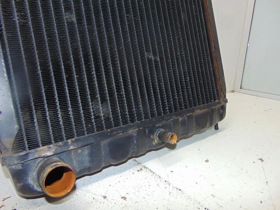 Volvo 244 radiador " usado em bom estado