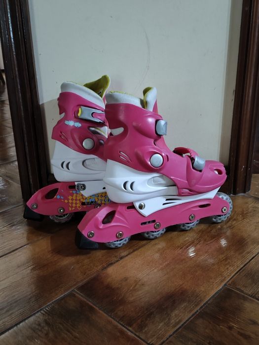 Patins em linha (Tamanho ajustável 34-37) + Capacete430848140316528641