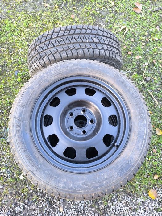 Koła felgi stalowe stalówki 5x114,3 opony zimowe 215/60/17